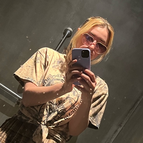 Meet your Posher, Lynnsy! - Picture 1 of 1